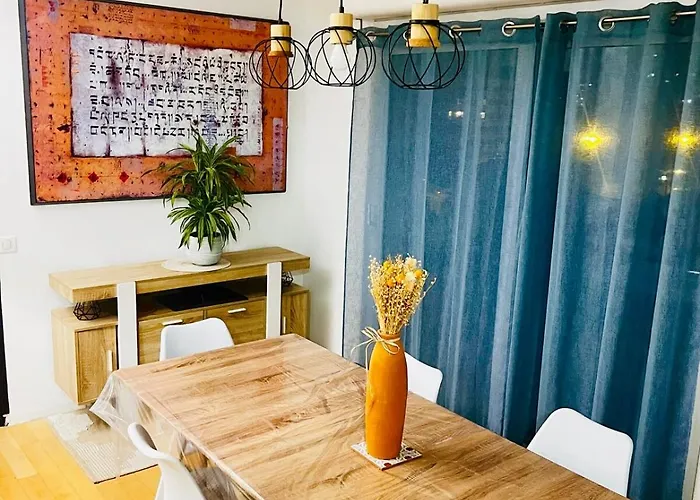 Rooftop Panoramique Avec Vue Sur Les Pyrenees 公寓 波城